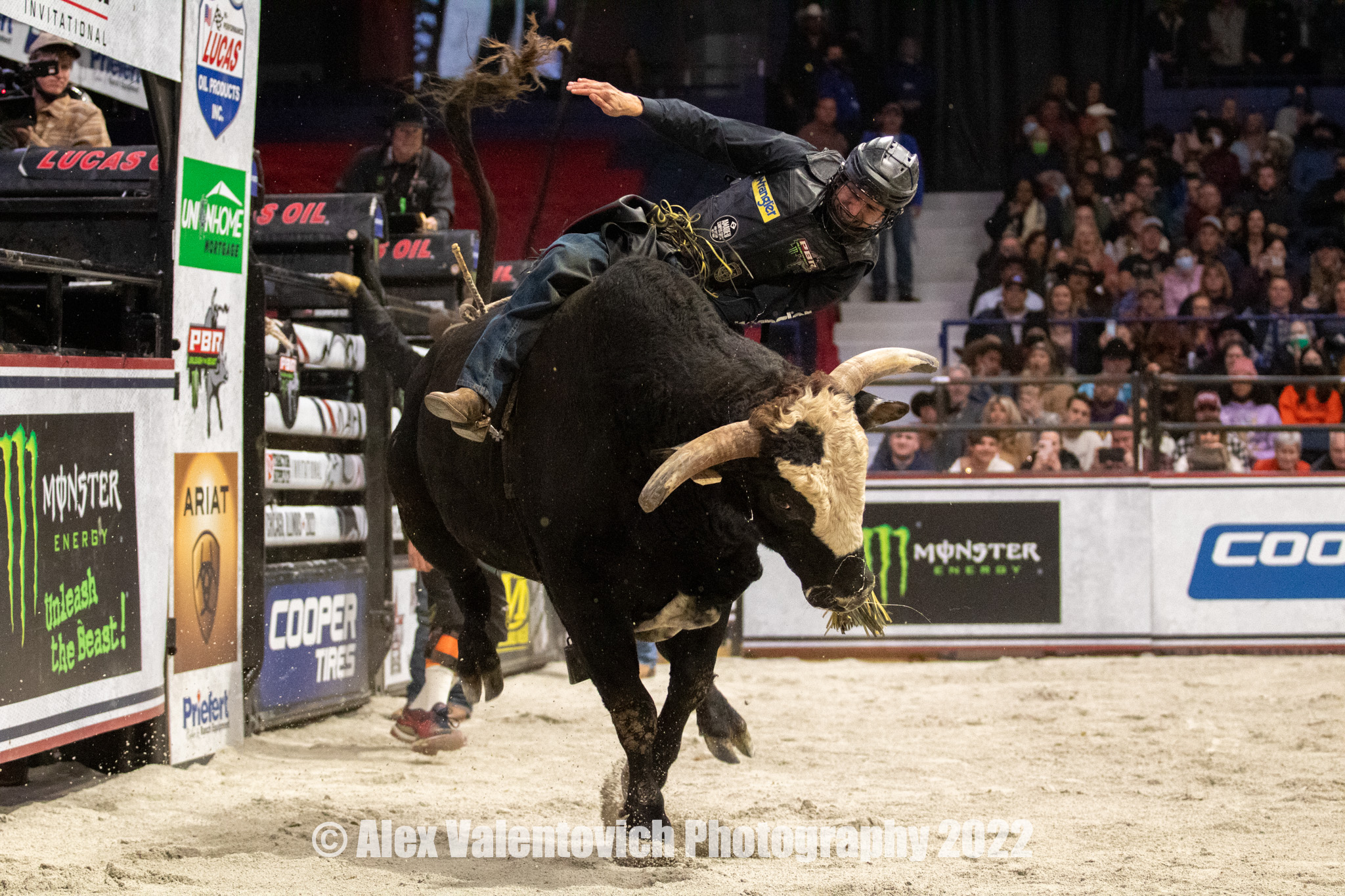 Photo Gallery PBR Bull Riding "Unleash The Beast Tour" Day 1